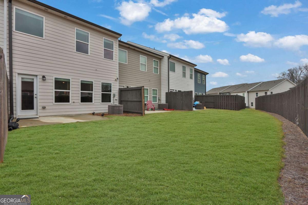 59 Regent Park Property Photo 32