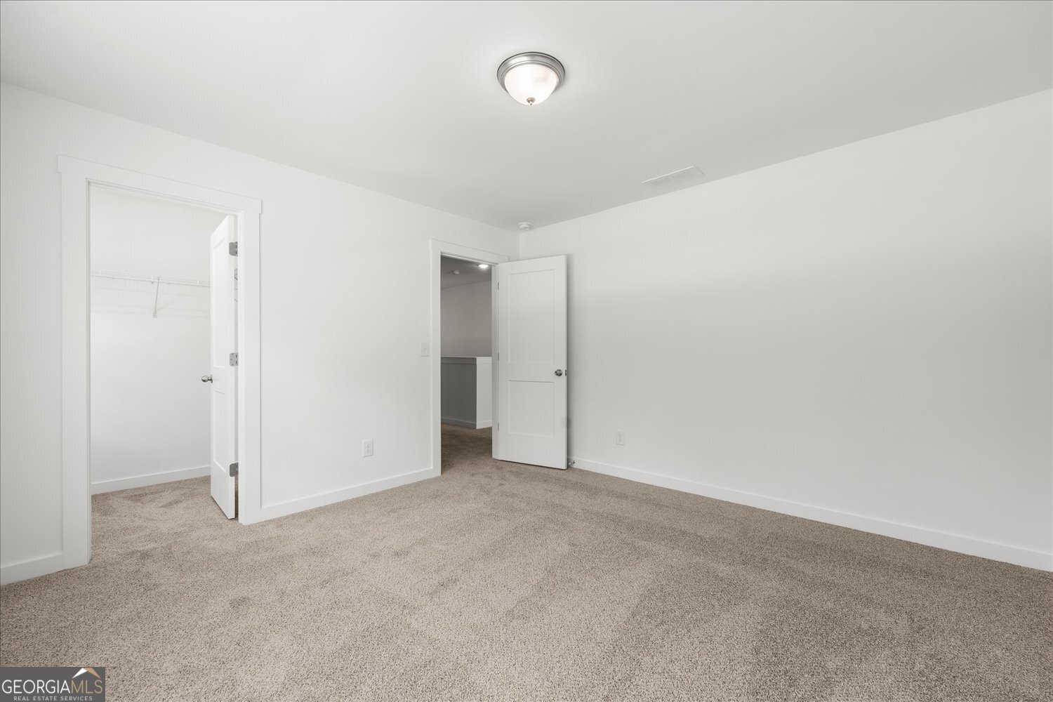 528 Lillian Way Property Photo 33