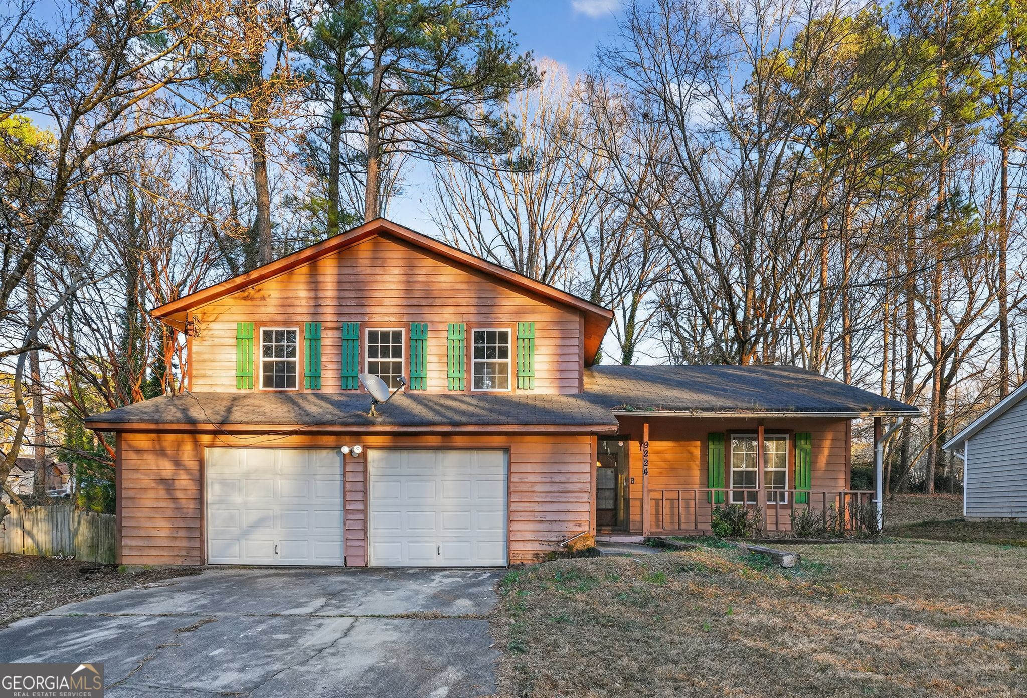 9224 Sunset Drive Property Photo 1