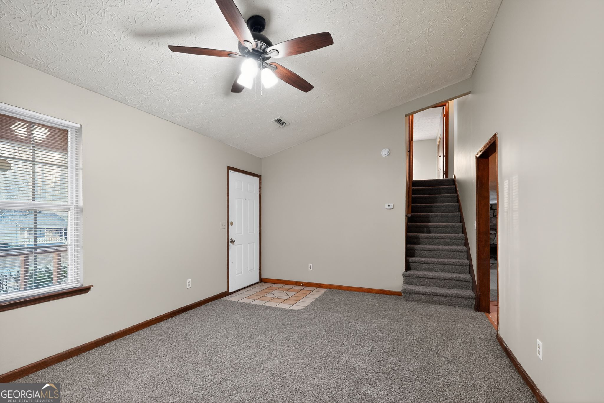 9224 Sunset Drive Property Photo 5