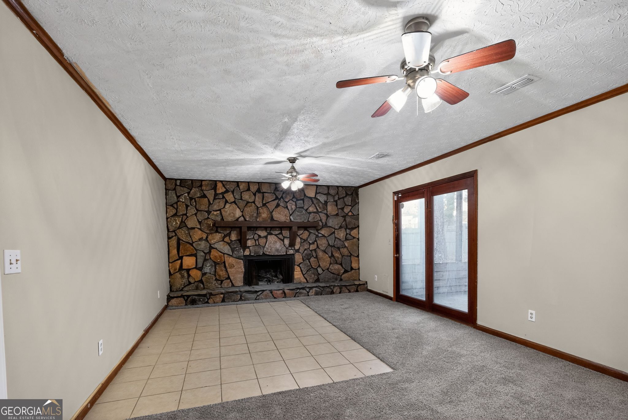 9224 Sunset Drive Property Photo 6