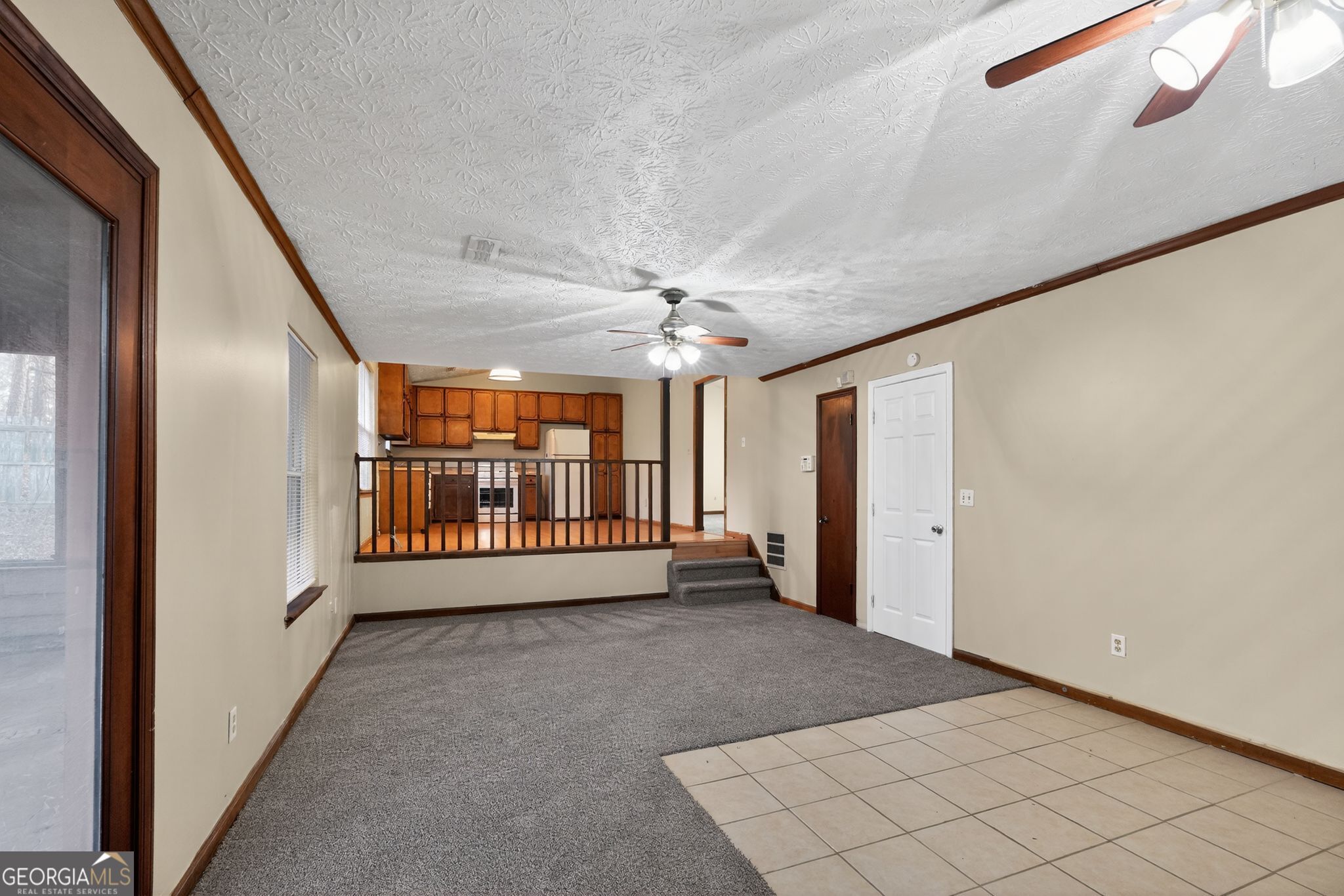9224 Sunset Drive Property Photo 8