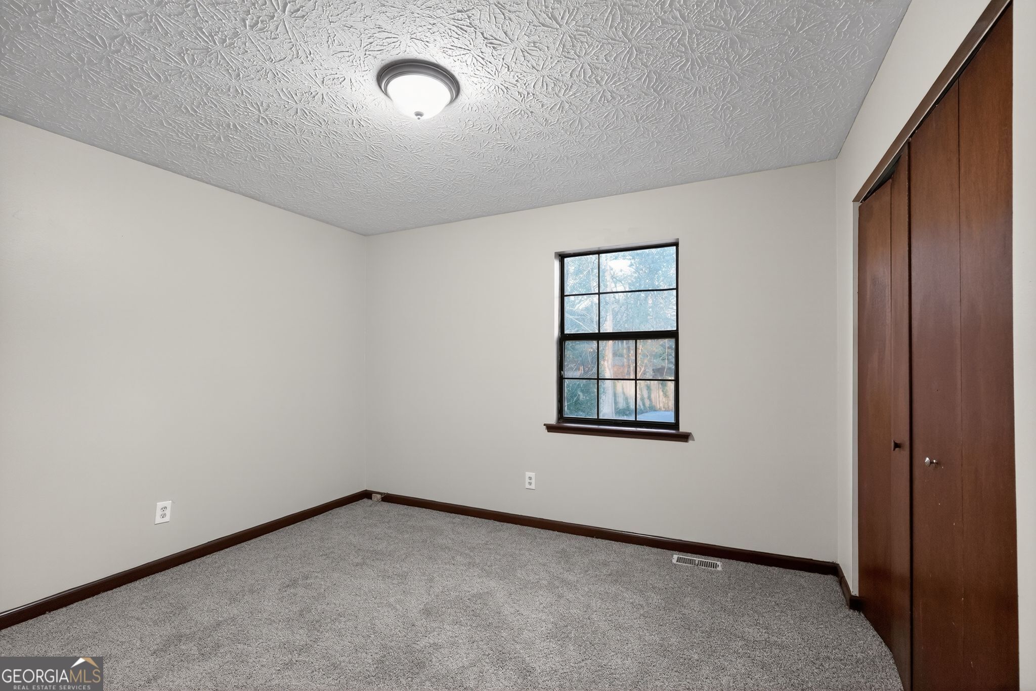 9224 Sunset Drive Property Photo 25