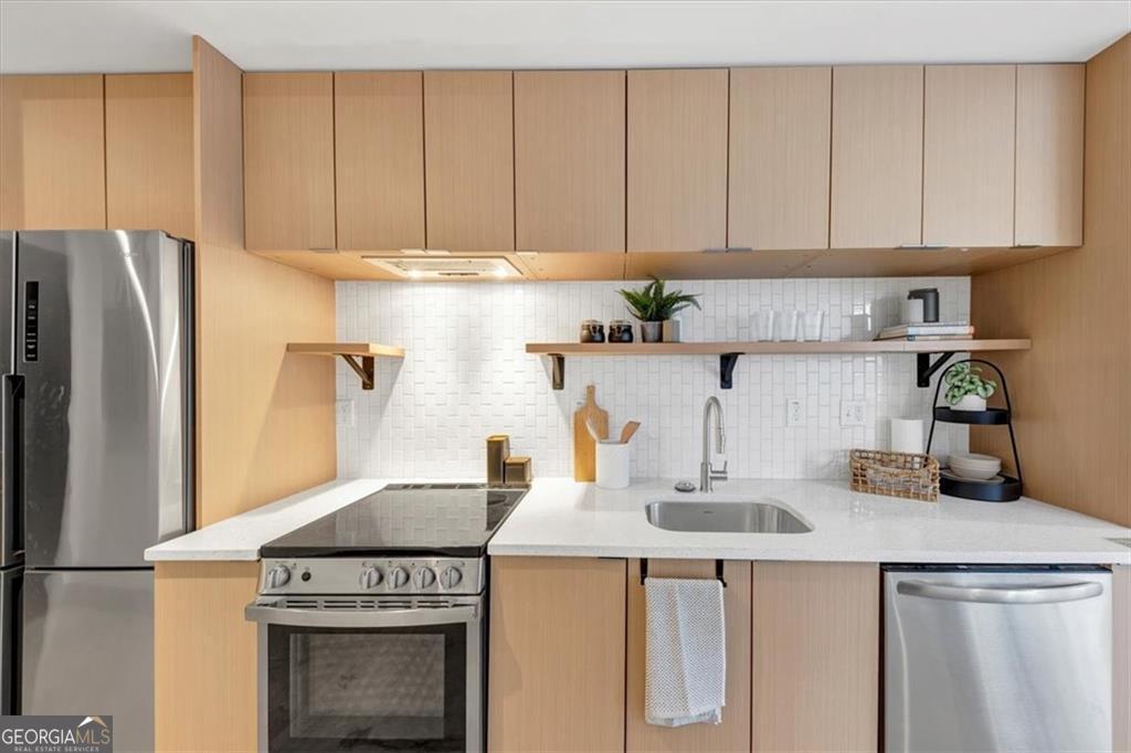 1805 Harvard Avenue # 306 Property Photo 1