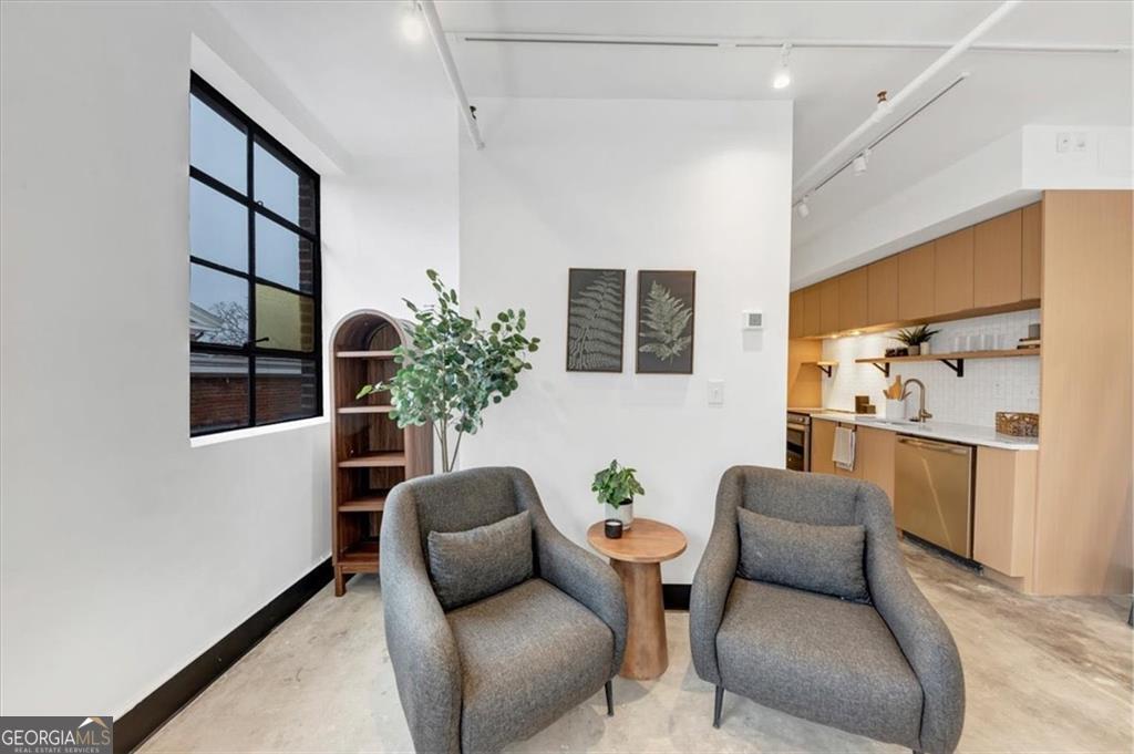1805 Harvard Avenue # 306 Property Photo 5