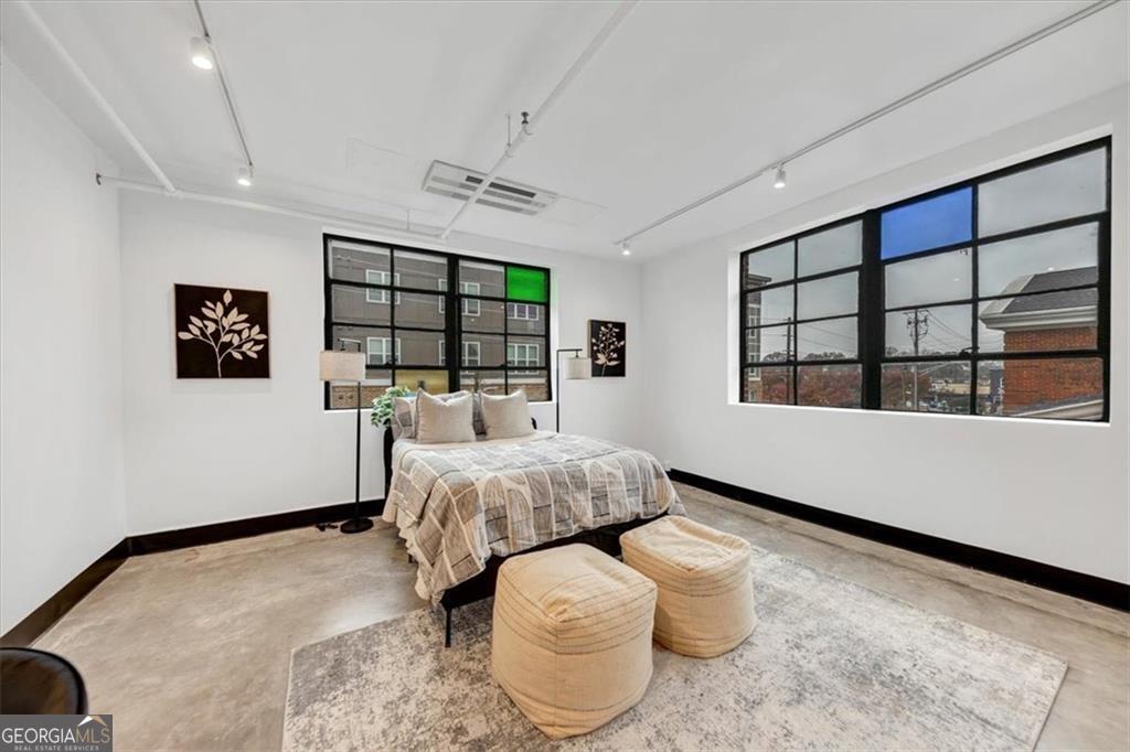 1805 Harvard Avenue # 306 Property Photo 8