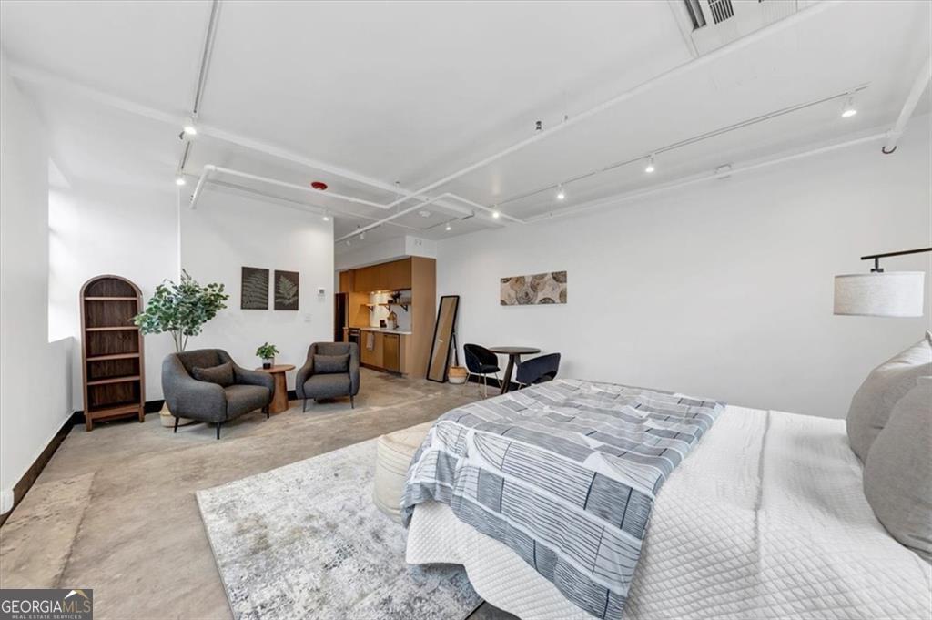 1805 Harvard Avenue # 306 Property Photo 11