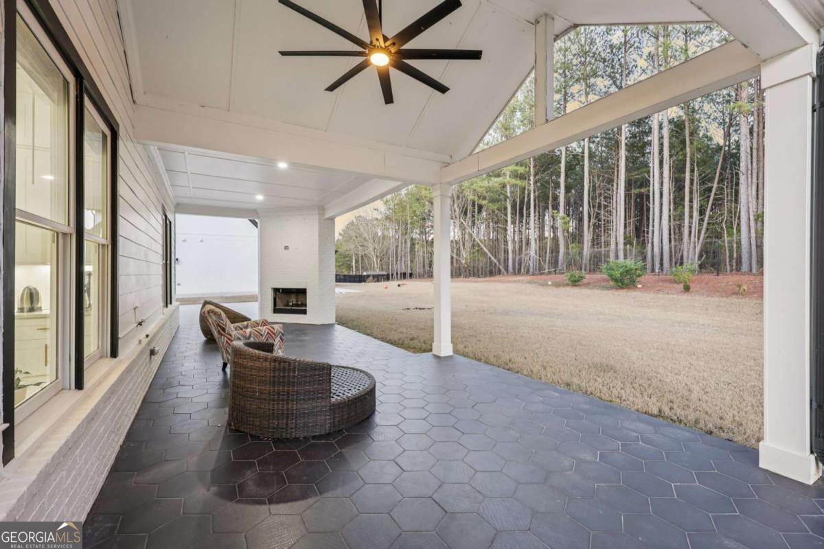 961 Nours Circle Property Photo 17