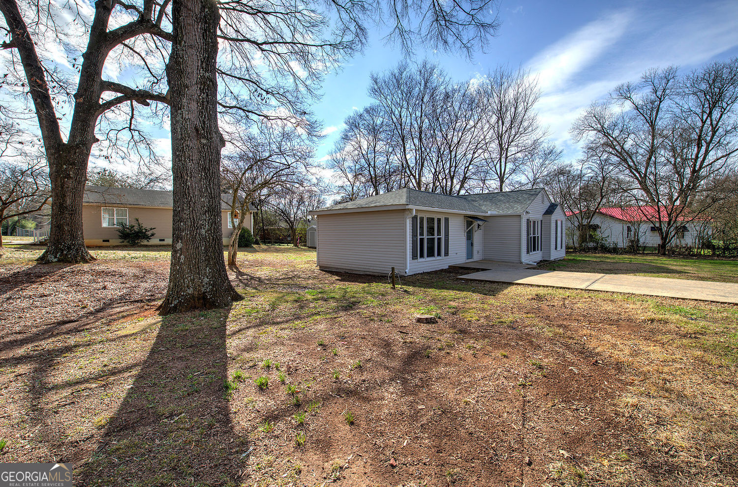 30 Grove Circle Property Photo 4