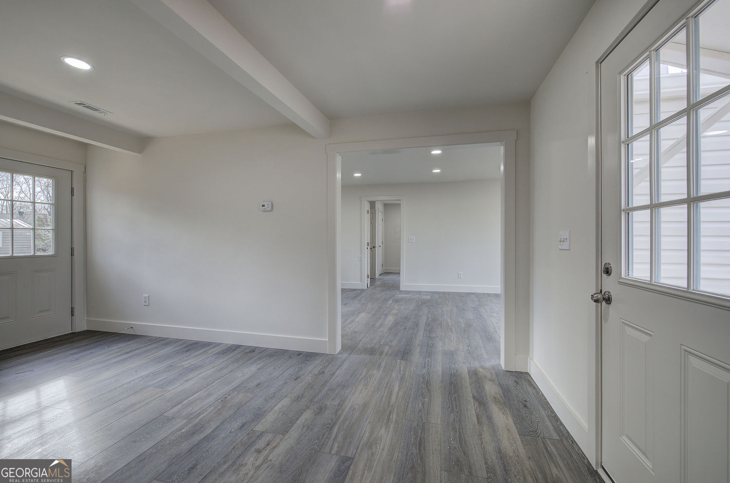 30 Grove Circle Property Photo 5
