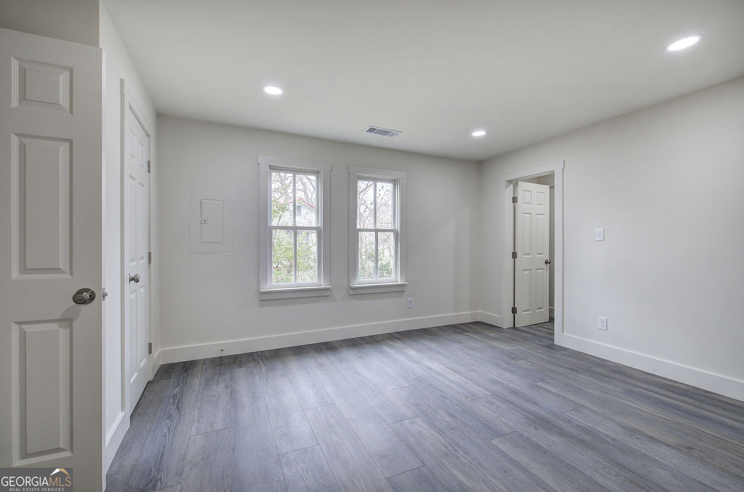 30 Grove Circle Property Photo 15
