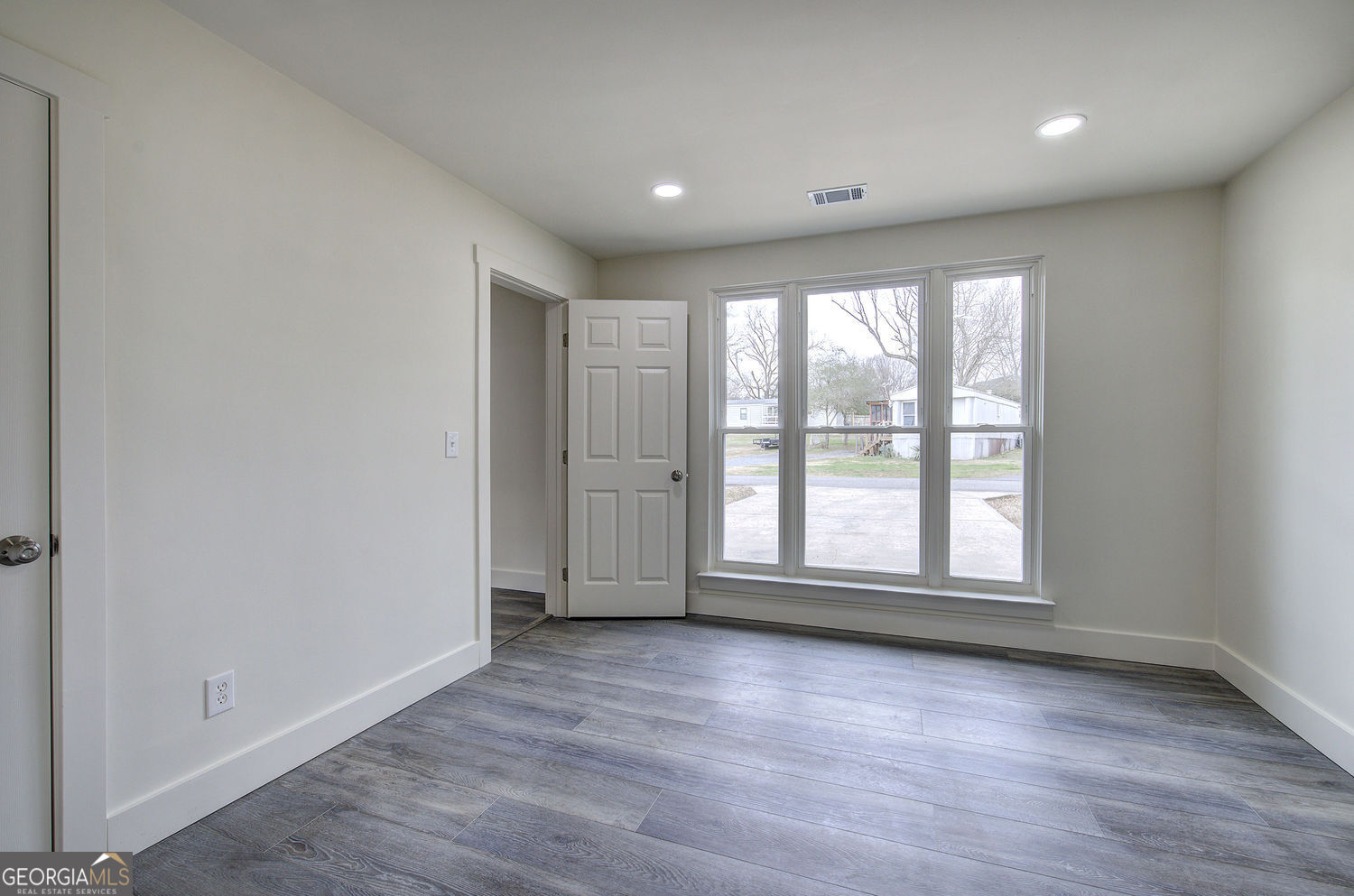 30 Grove Circle Property Photo 24