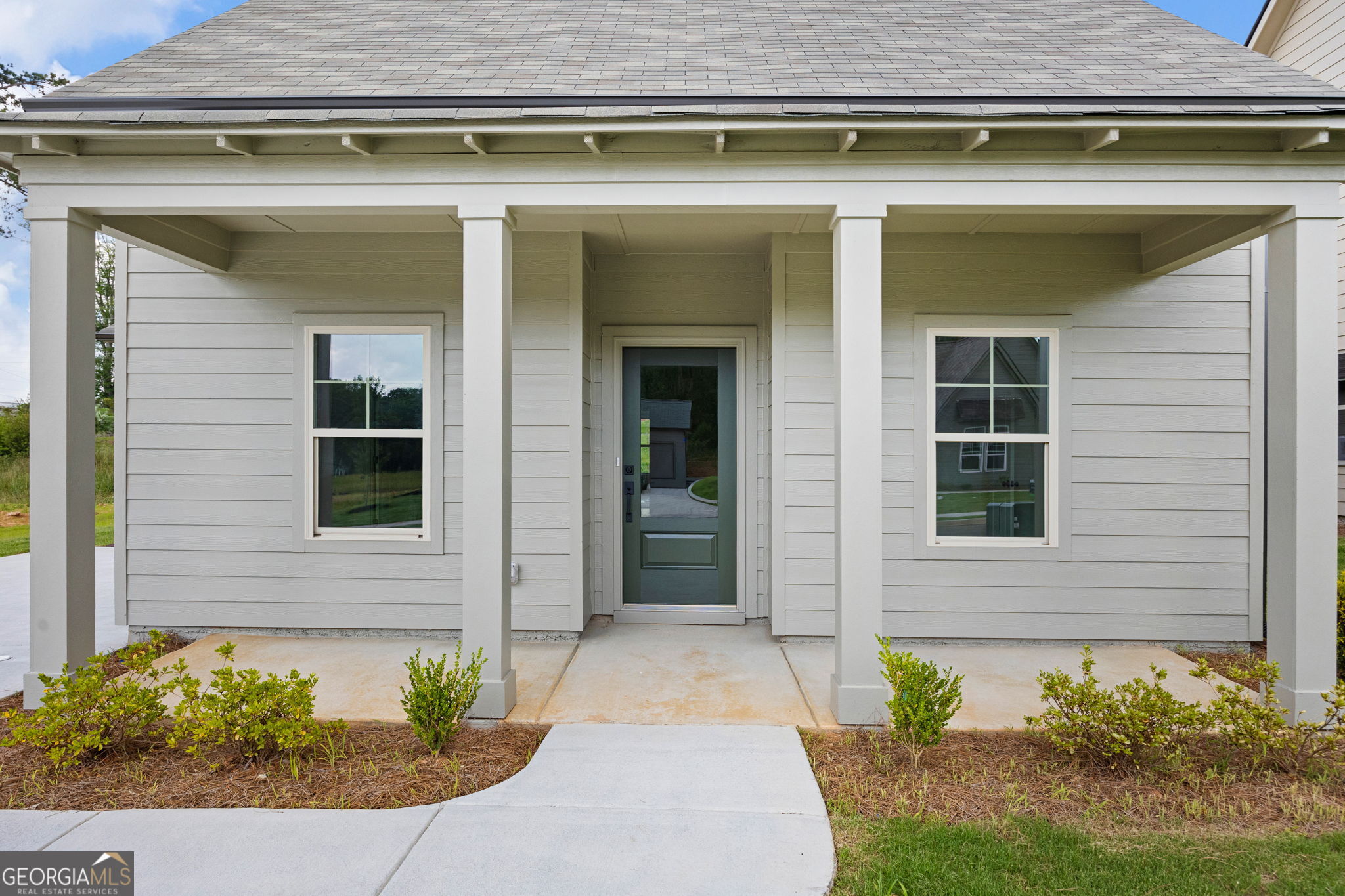 109 Winston Way Property Photo 3