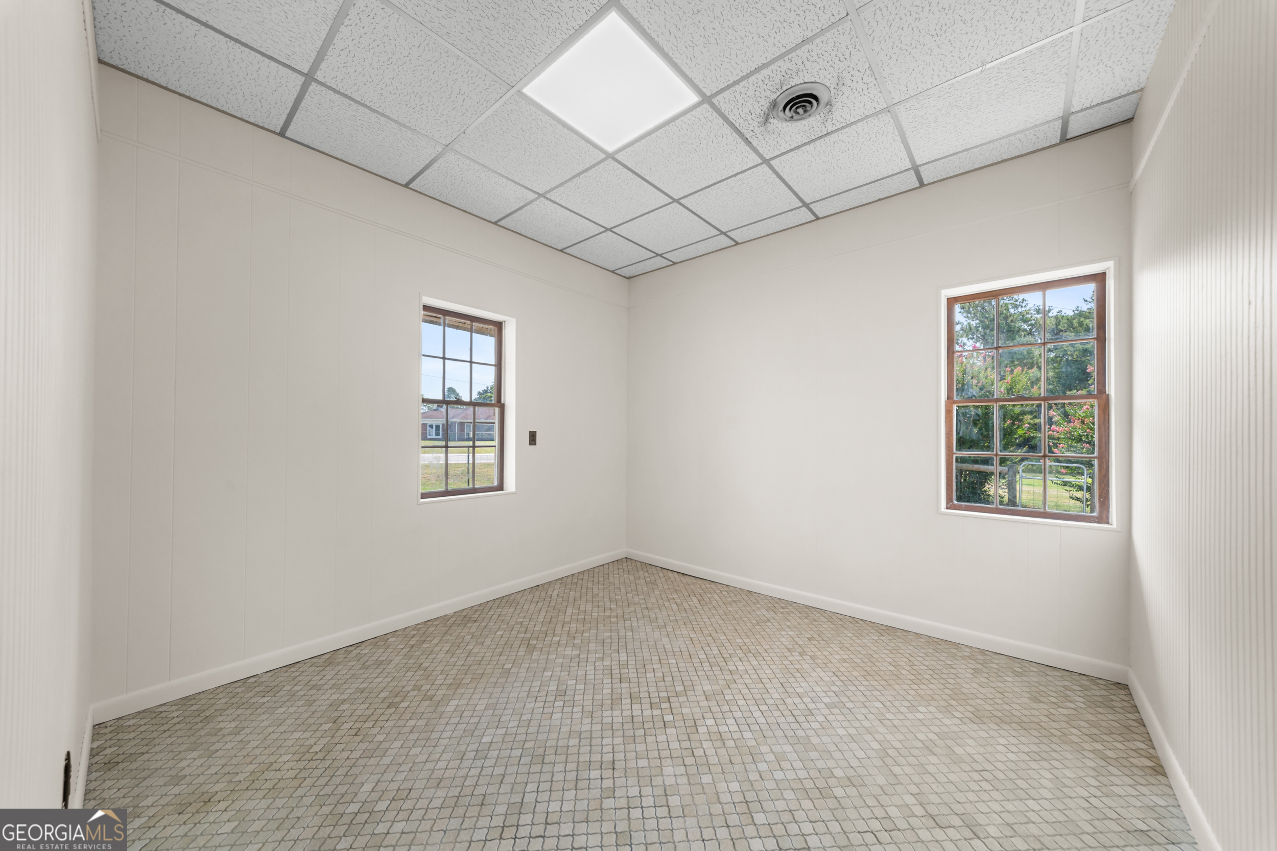 1148 Savannah Highway Property Photo 11