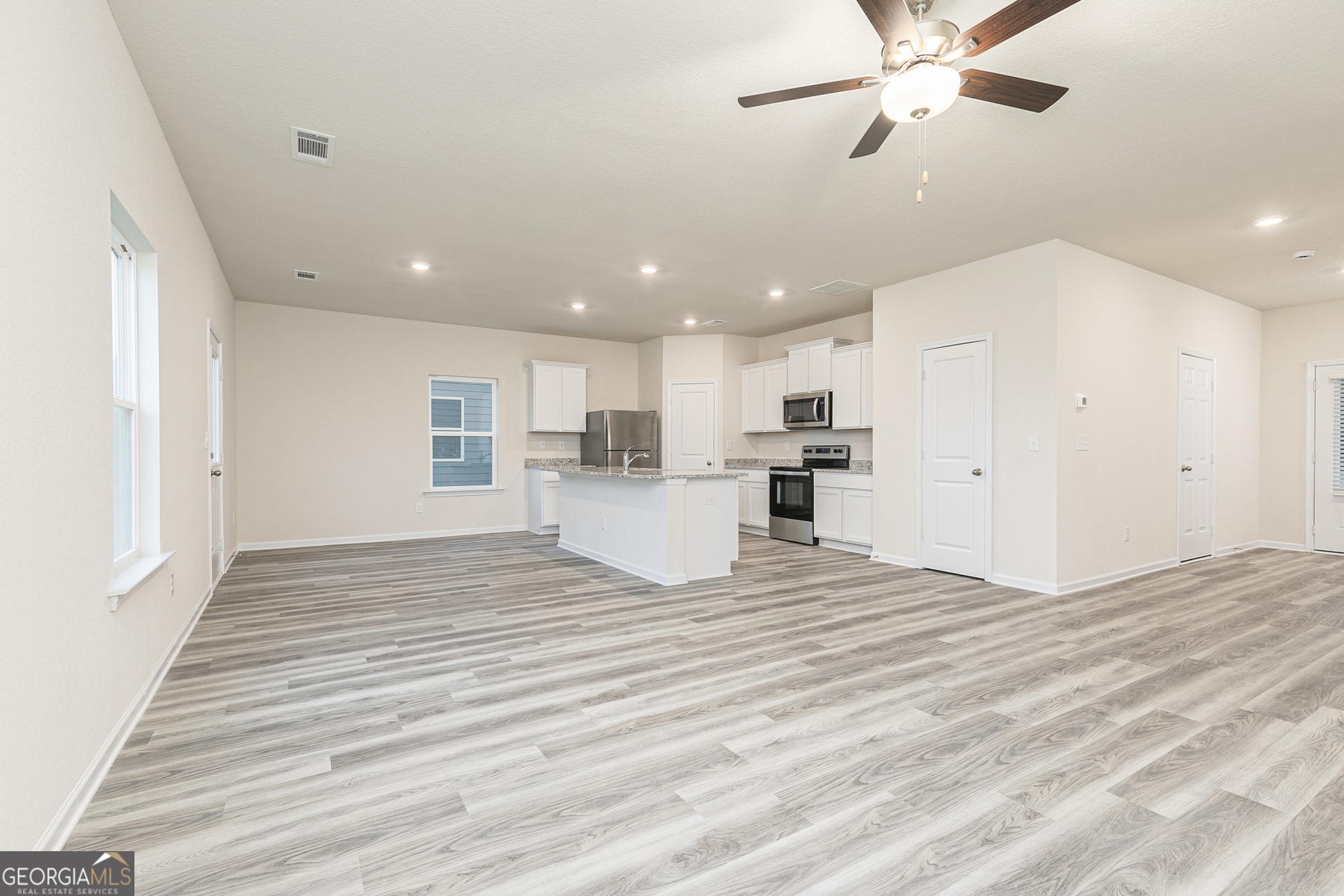 701 Plant Road Property Photo 6
