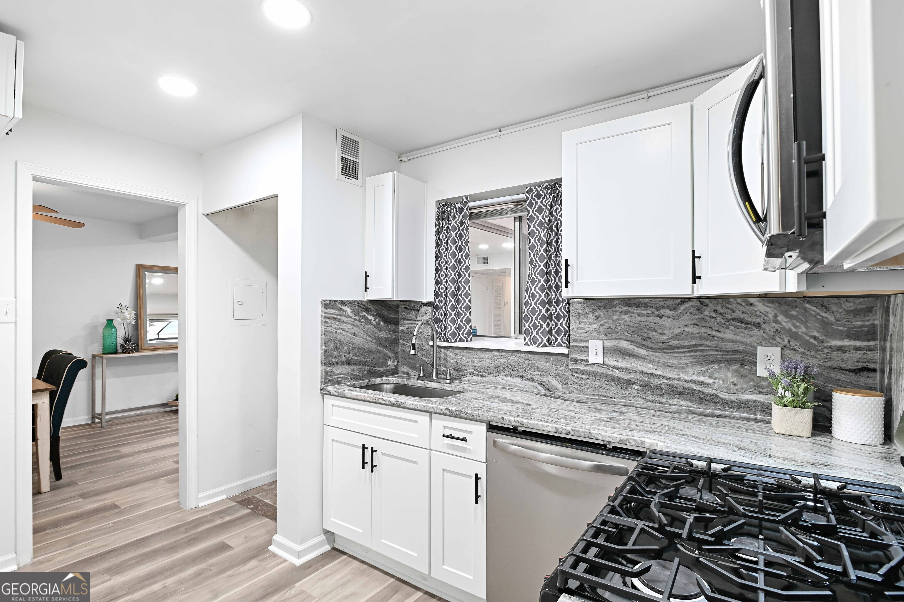4300 Roswell Road Ne # 34 Property Photo 15