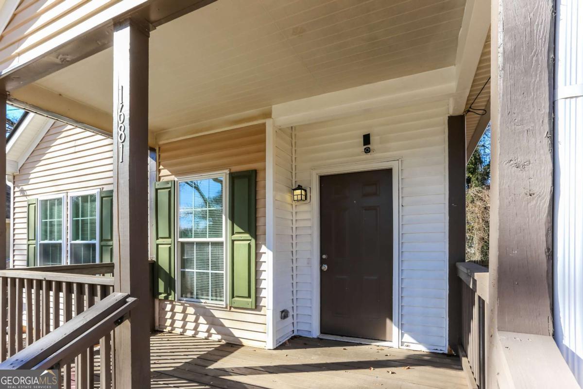 1681 Lanier Drive Sw Property Photo 4