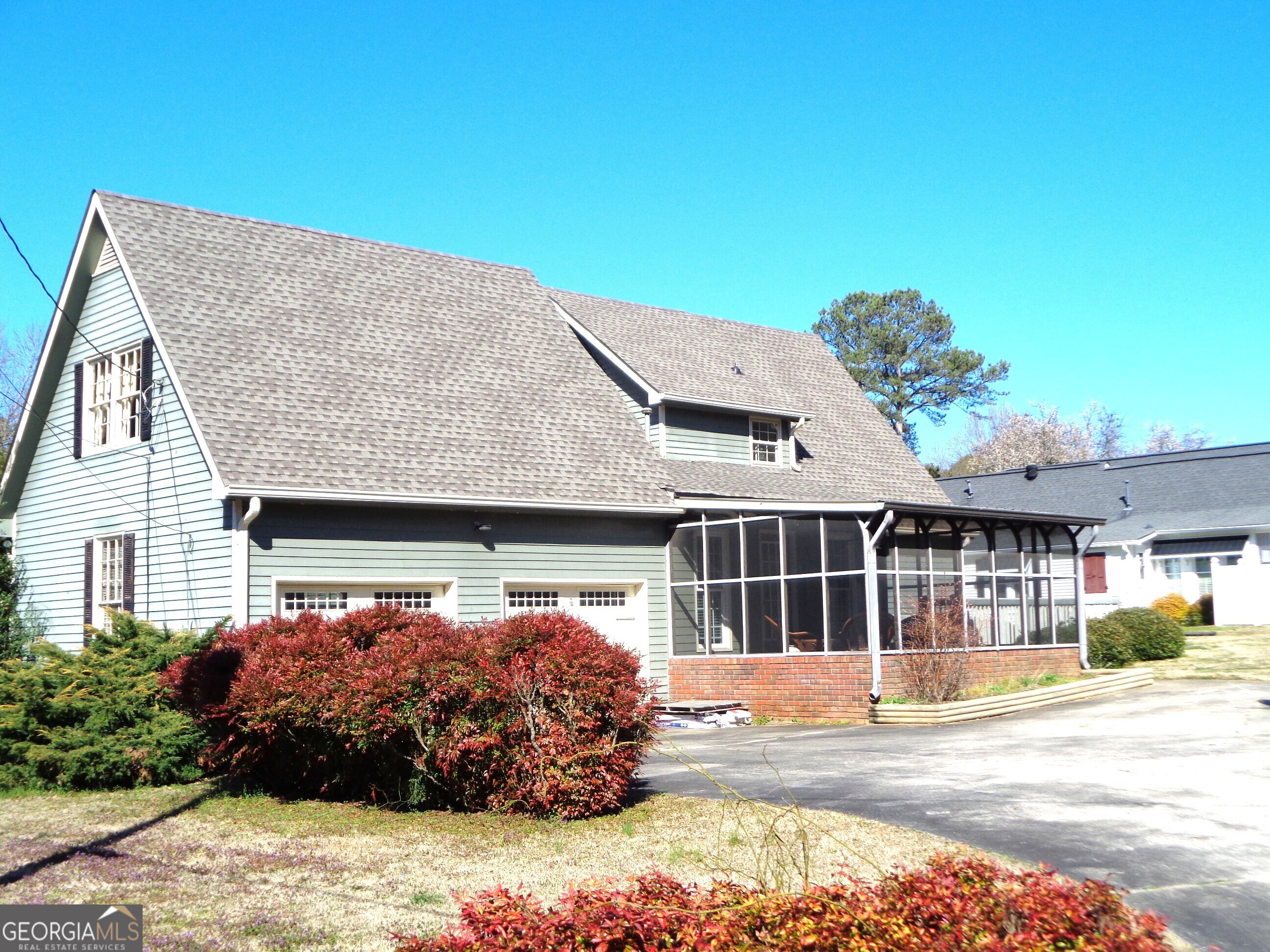 1012 Fairview Road Property Photo 7