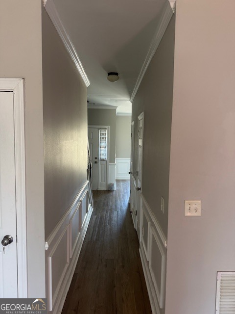 9052 Bayross Circle Property Photo 4