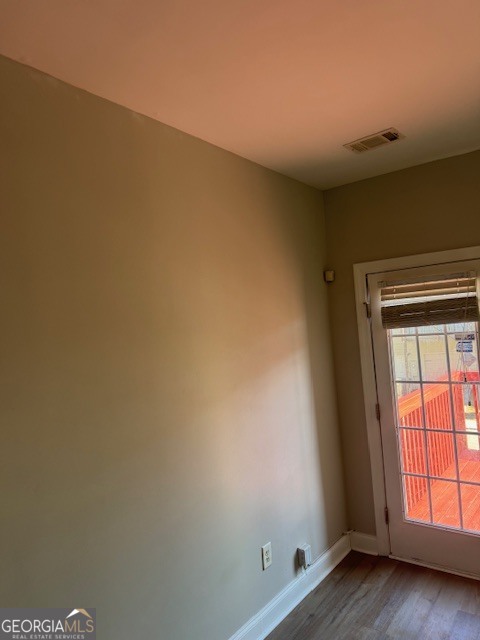 9052 Bayross Circle Property Photo 5