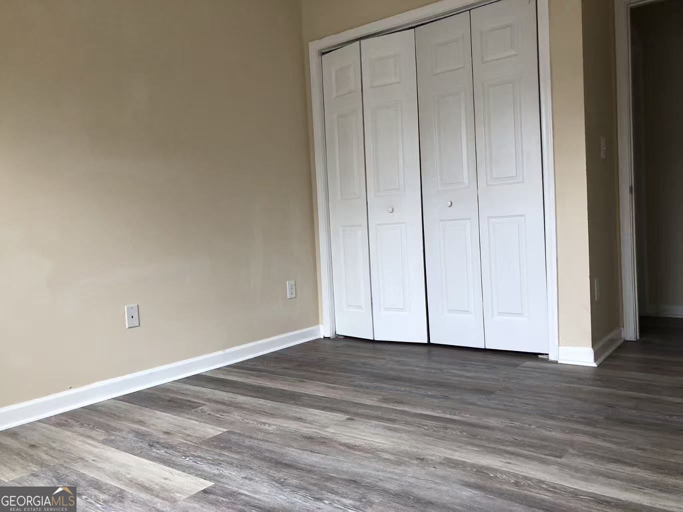 2568 Walden Lake Drive Property Photo 8