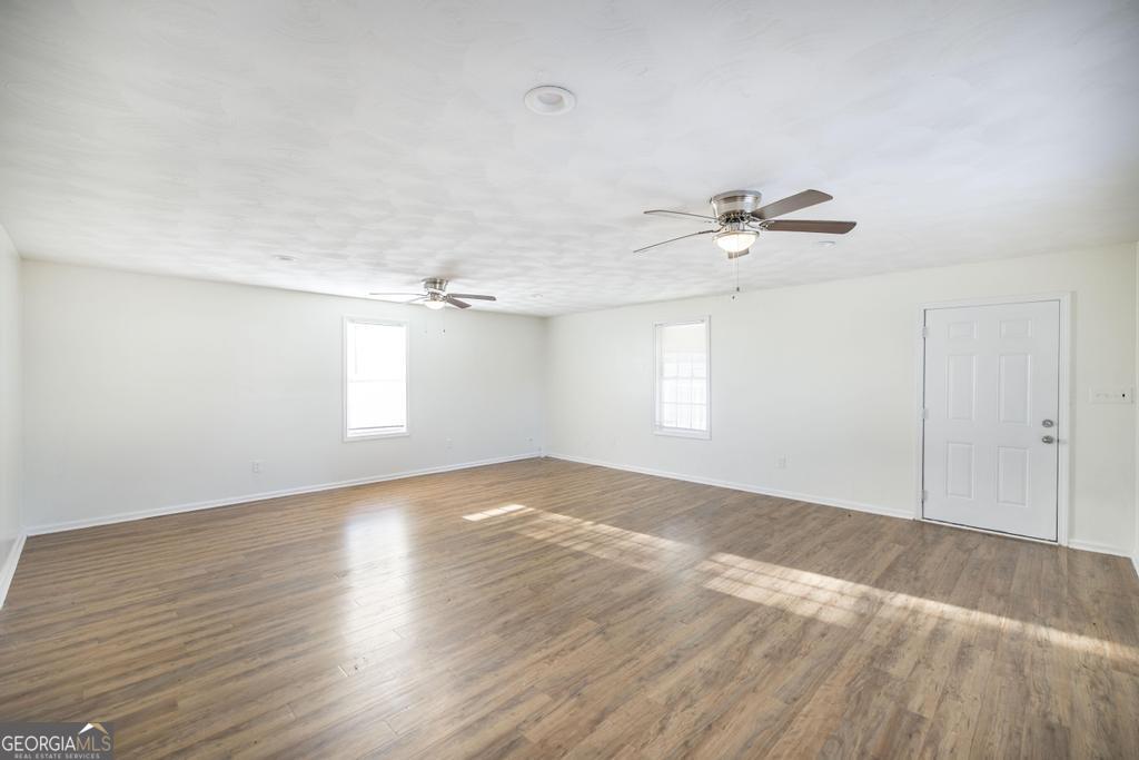 1940 Barrington Drive Property Photo 20