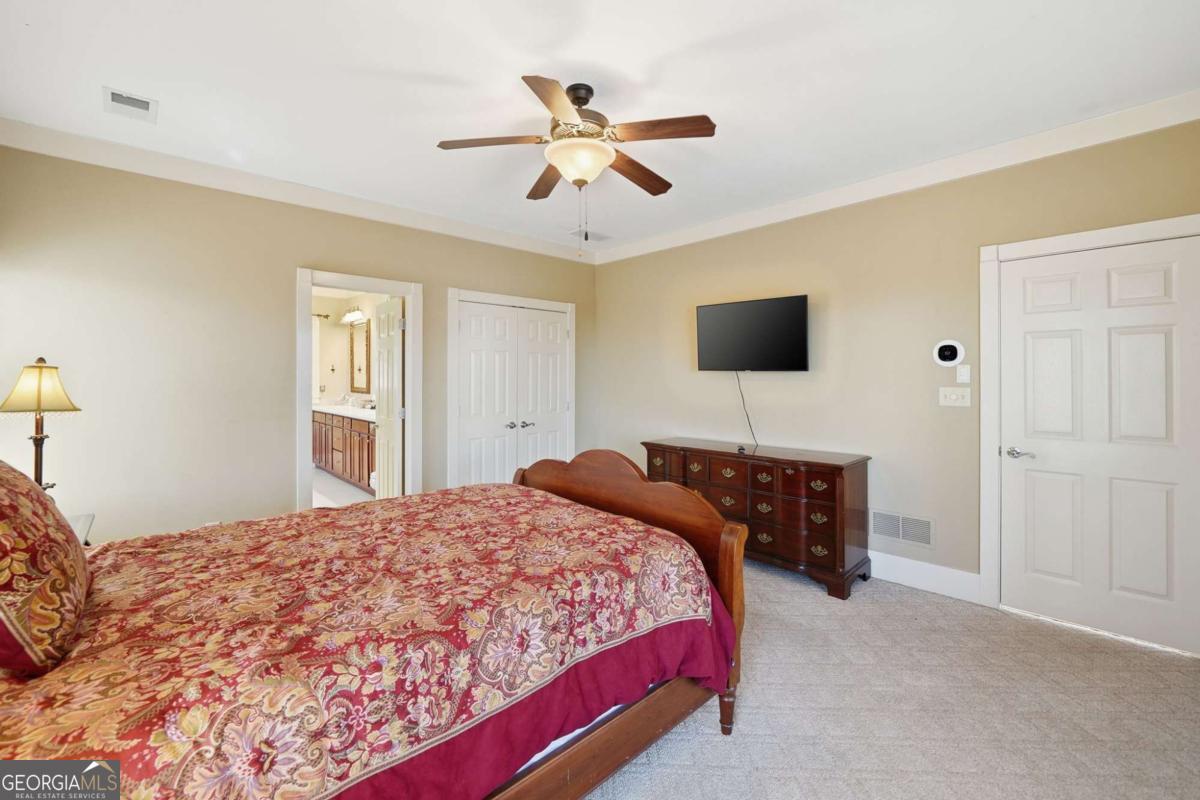 425 Sanderlin Mountain Drive Property Photo 17