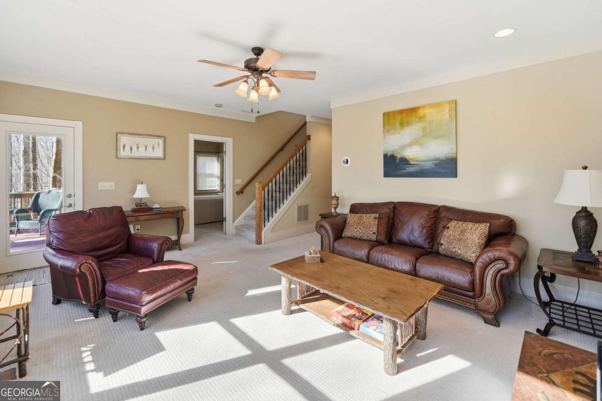 425 Sanderlin Mountain Drive Property Photo 26