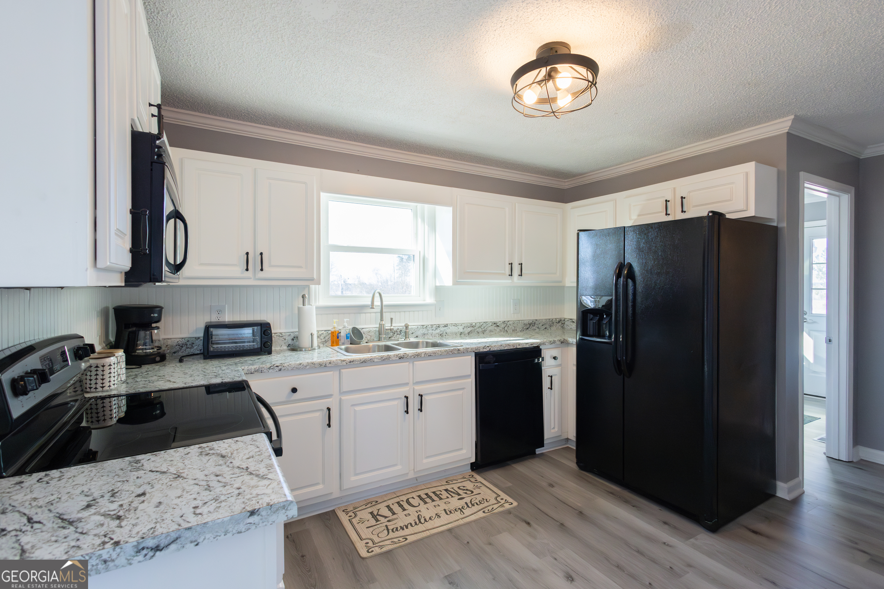 1578 Edsel Senn Road Property Photo 4