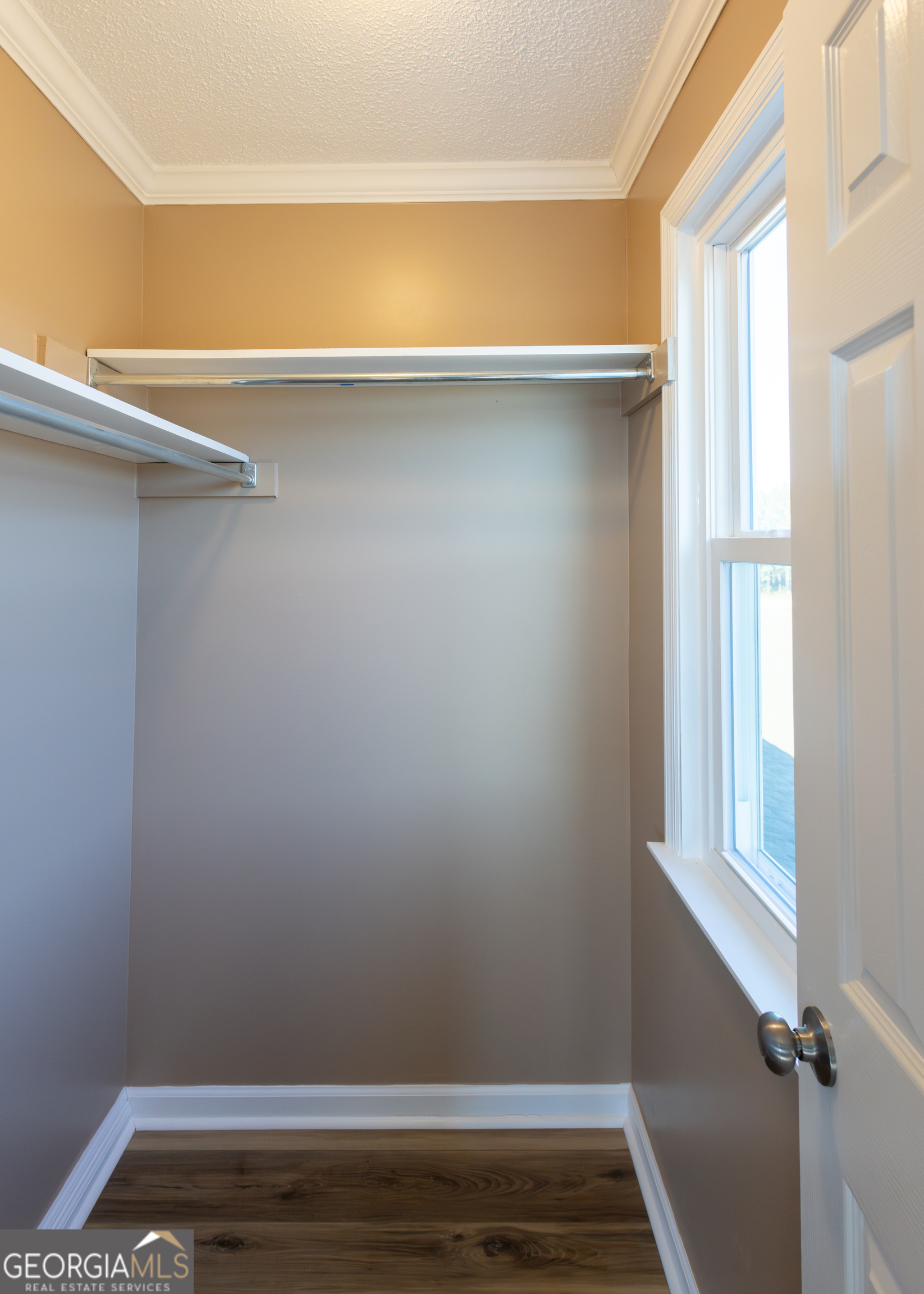 1578 Edsel Senn Road Property Photo 10