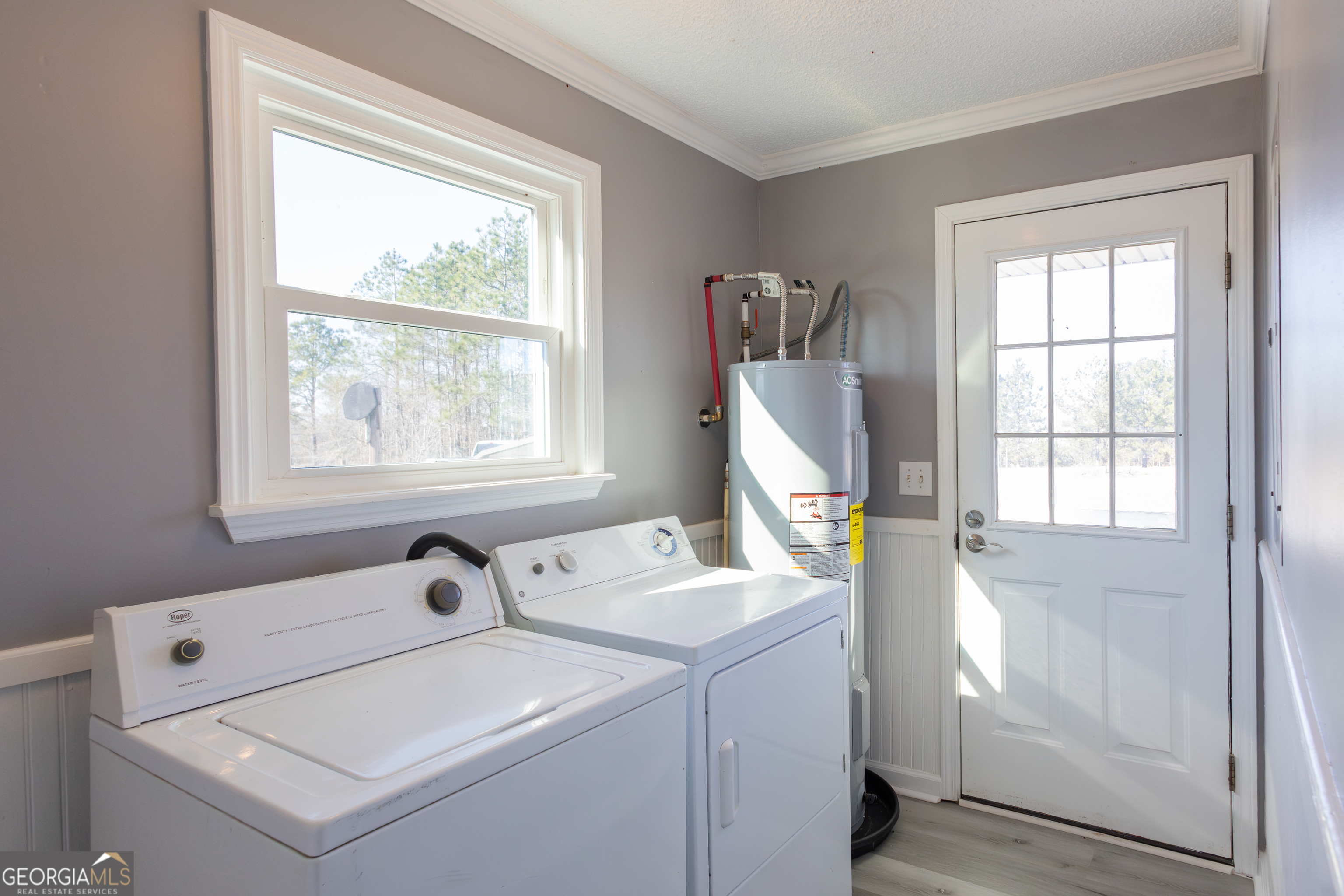 1578 Edsel Senn Road Property Photo 23
