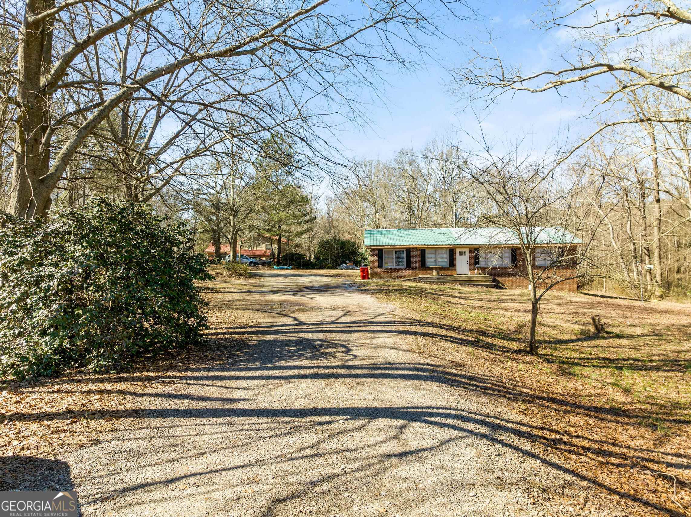 6529 Highway 53 Property Photo 2