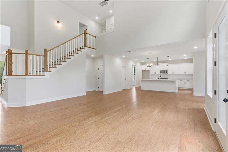 9 Everwood Court Se Property Photo 8