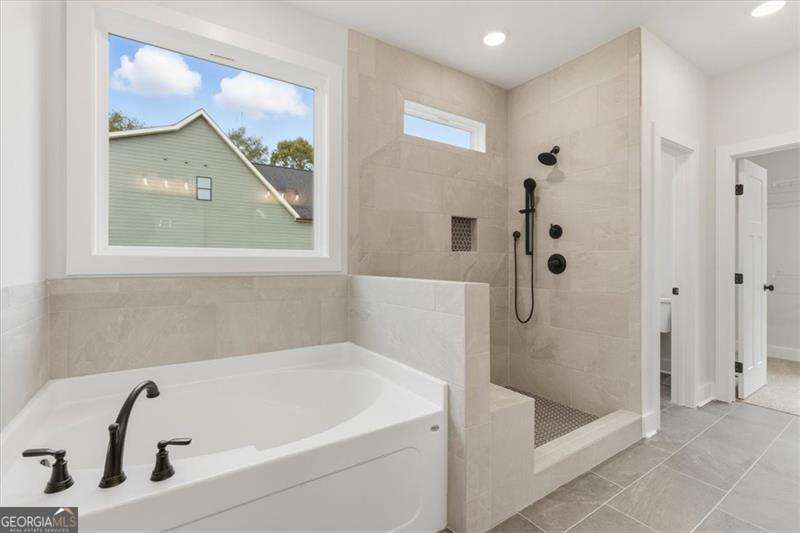 9 Everwood Court Se Property Photo 23