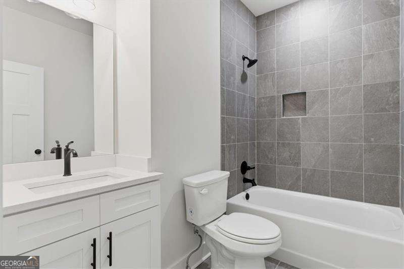 9 Everwood Court Se Property Photo 26