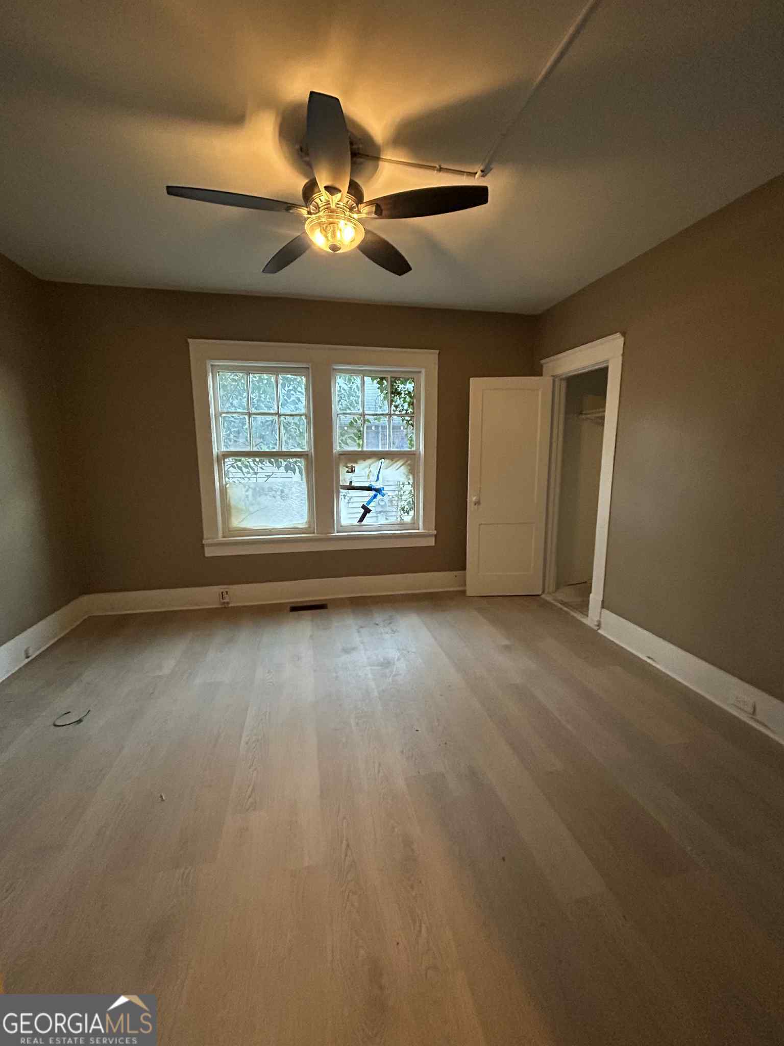 1049 Birch Street Property Photo 8