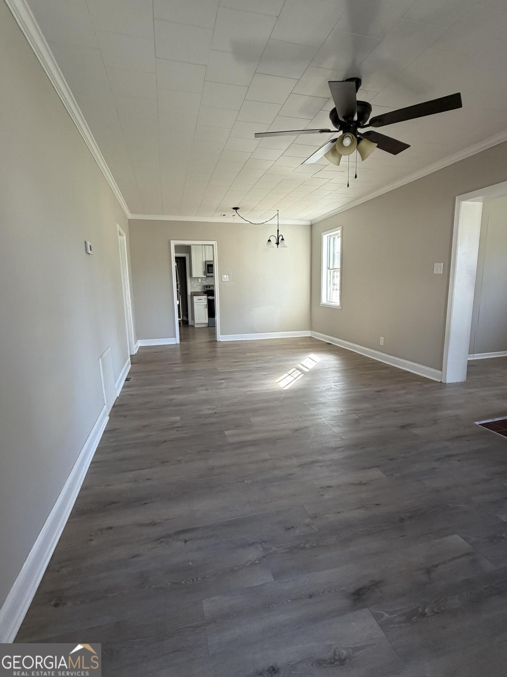 120 Knox Street Property Photo 4