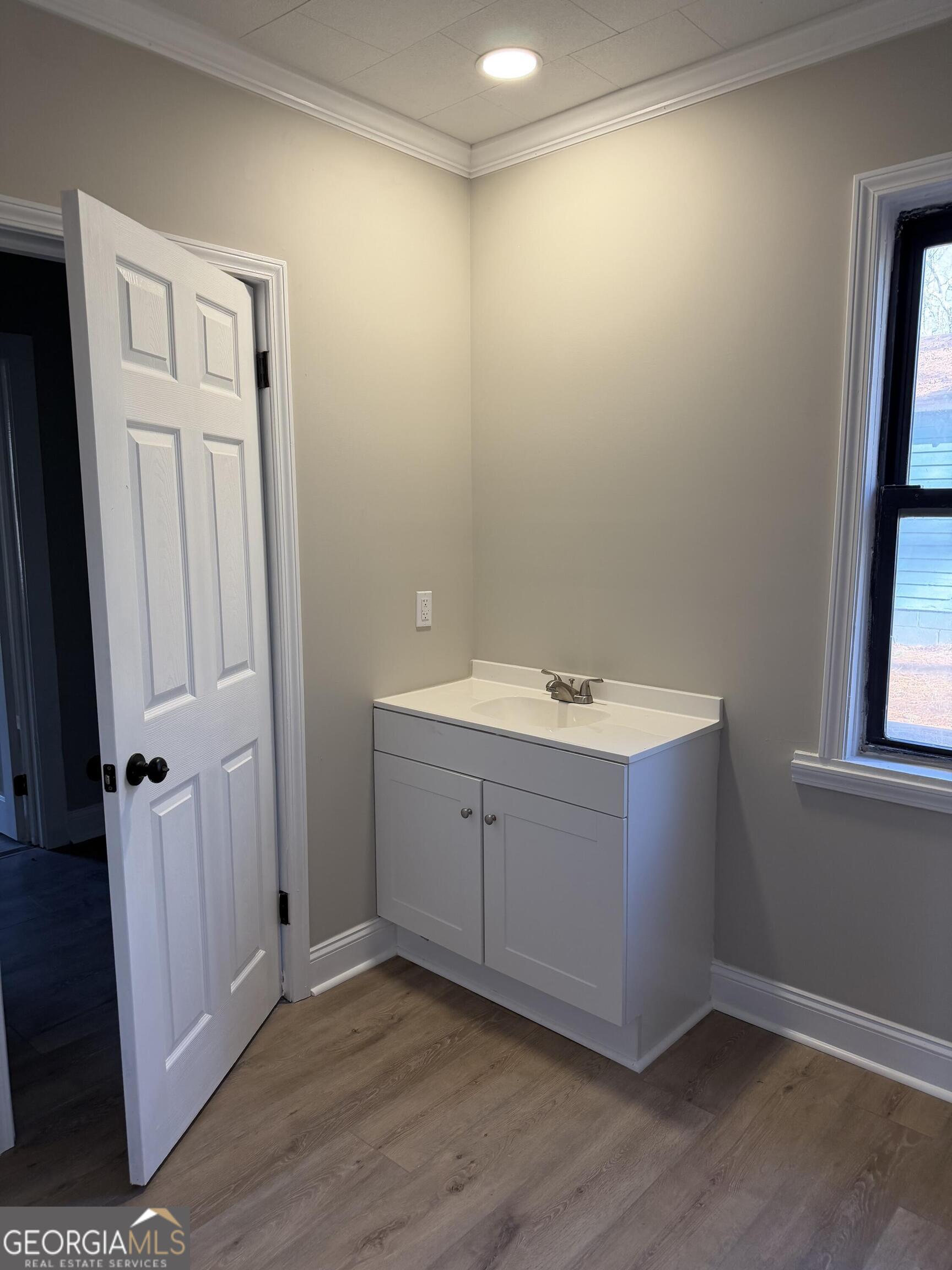 120 Knox Street Property Photo 15
