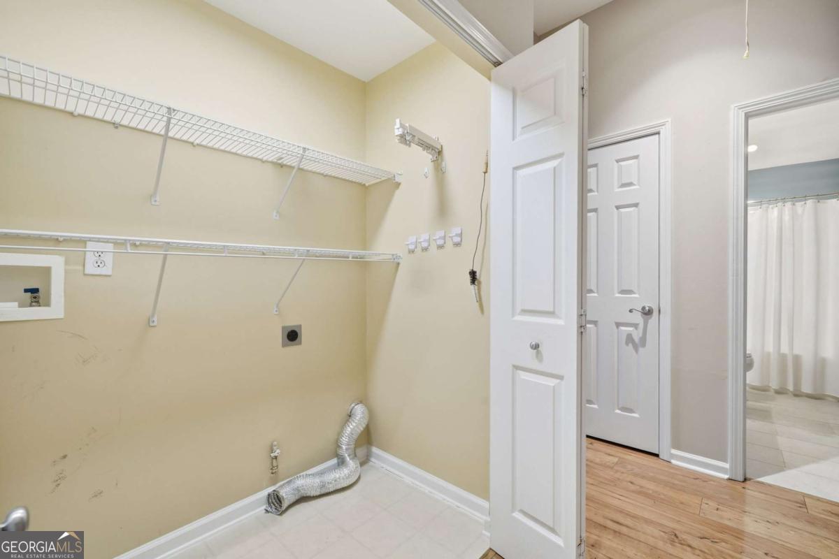 102 Courtyard Lane Property Photo 35
