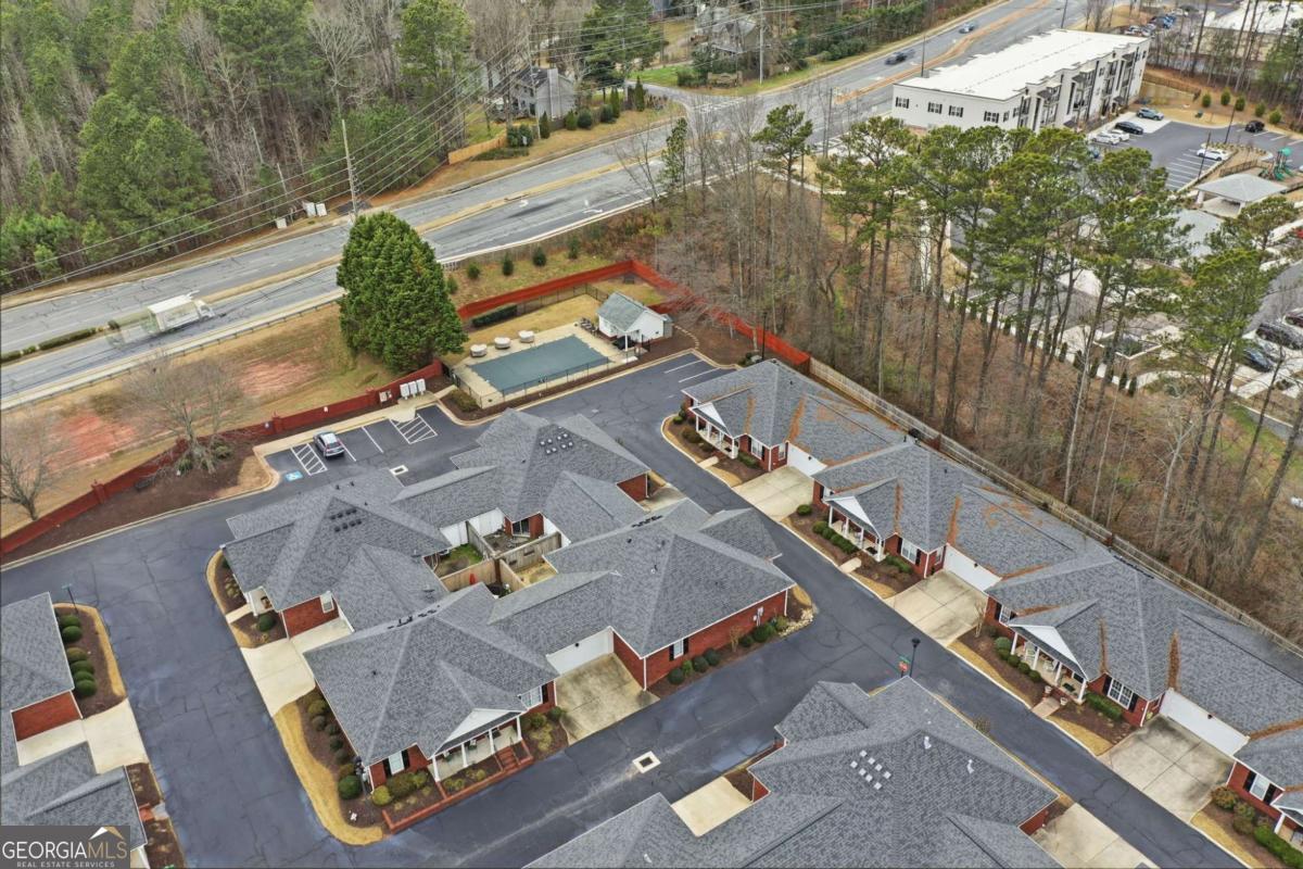 102 Courtyard Lane Property Photo 42
