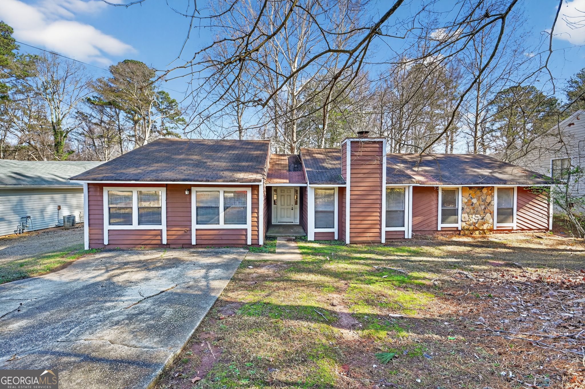 8802 Churchill Place Property Photo 1