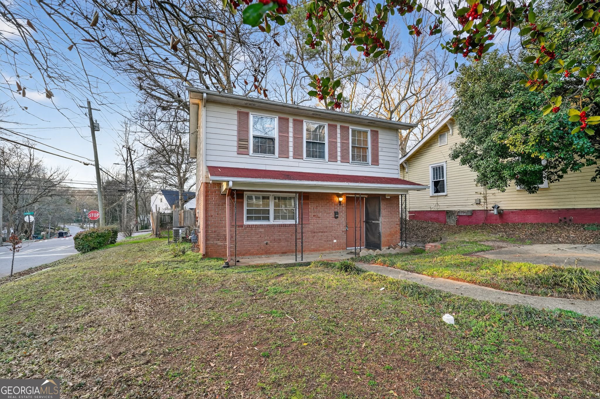 2653 Lester Street Property Photo 2