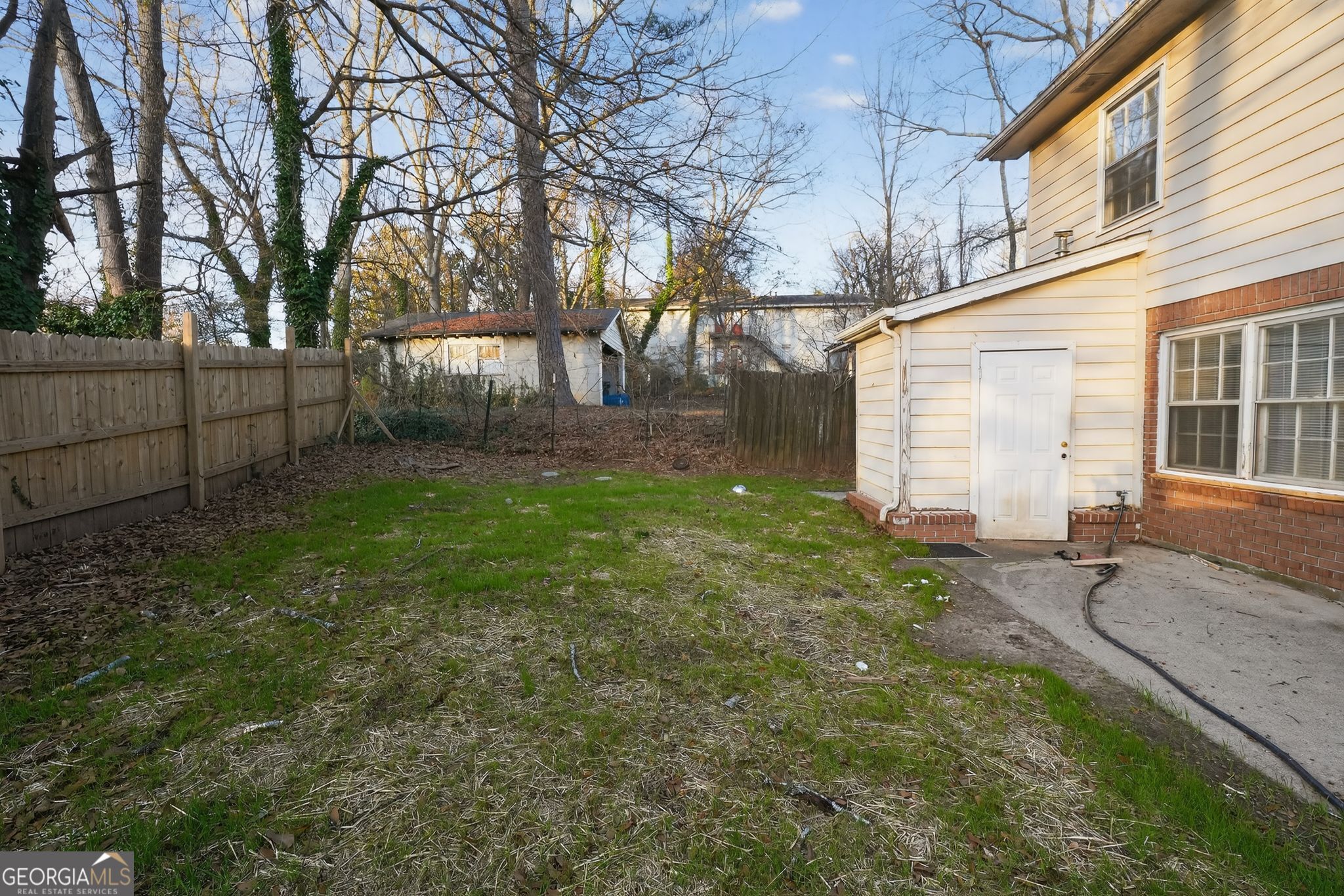 2653 Lester Street Property Photo 31