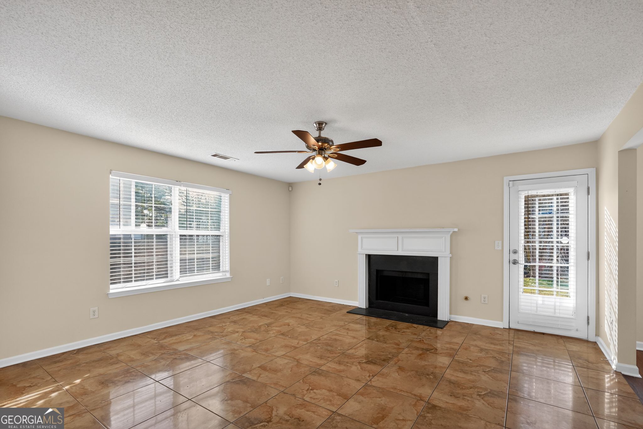 3675 Gray Birch Drive Property Photo 8