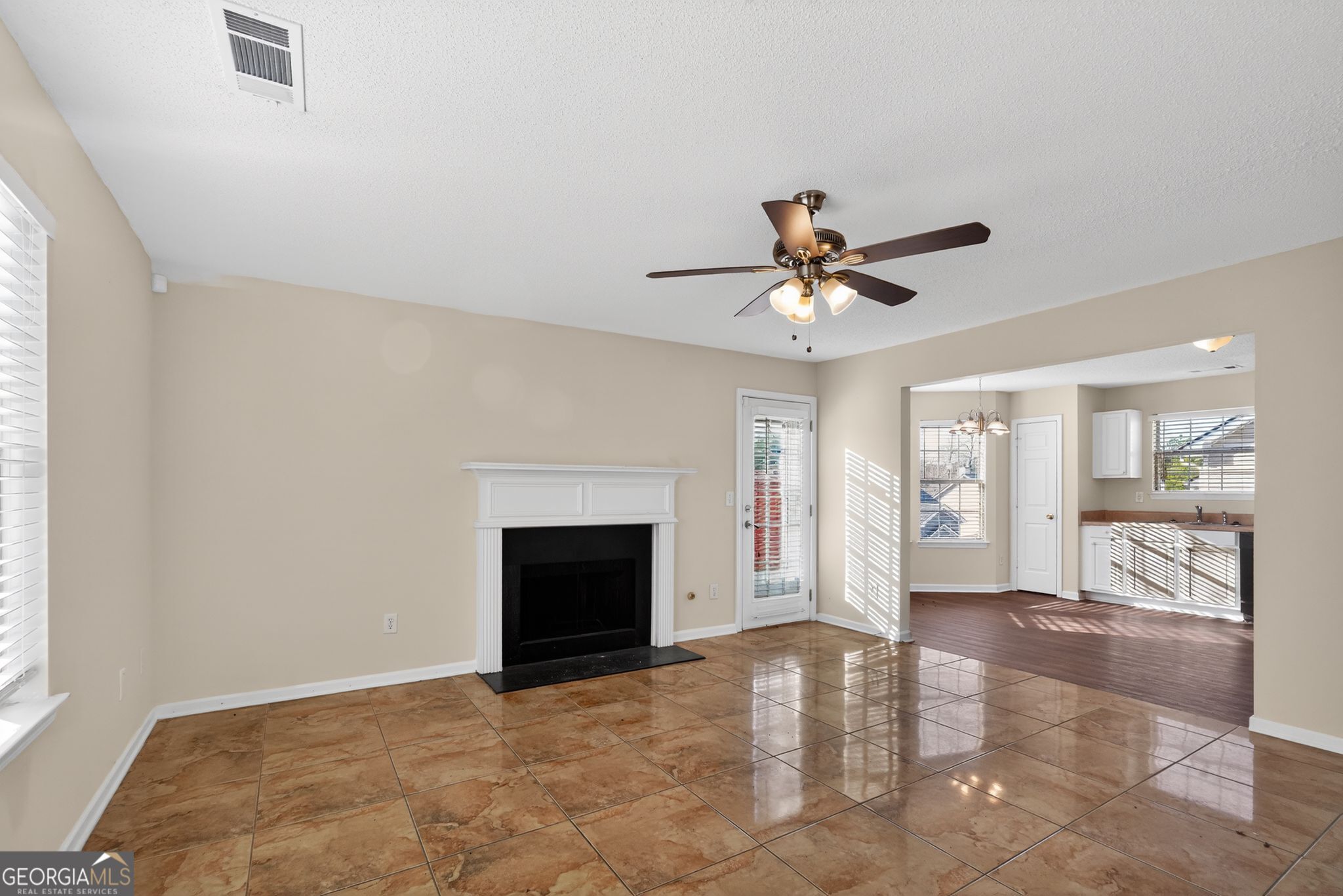 3675 Gray Birch Drive Property Photo 9