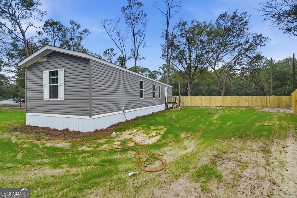 93 Thrasher Lane E Property Photo 22