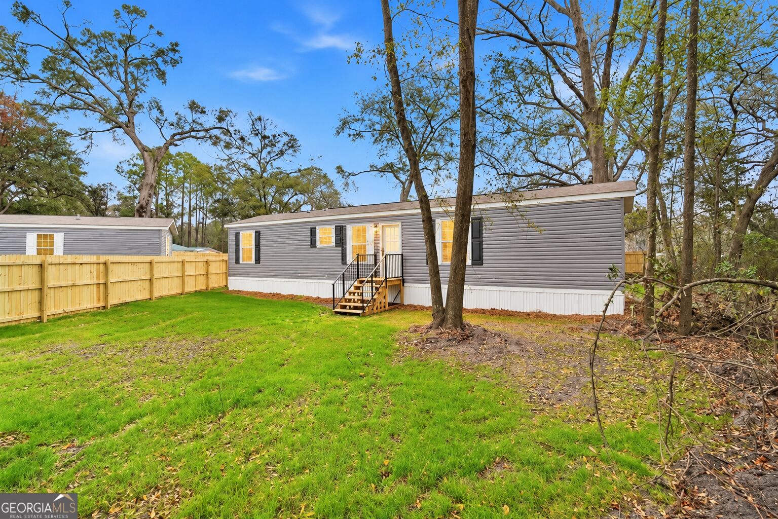 94 Thrasher Lane E Property Photo 1
