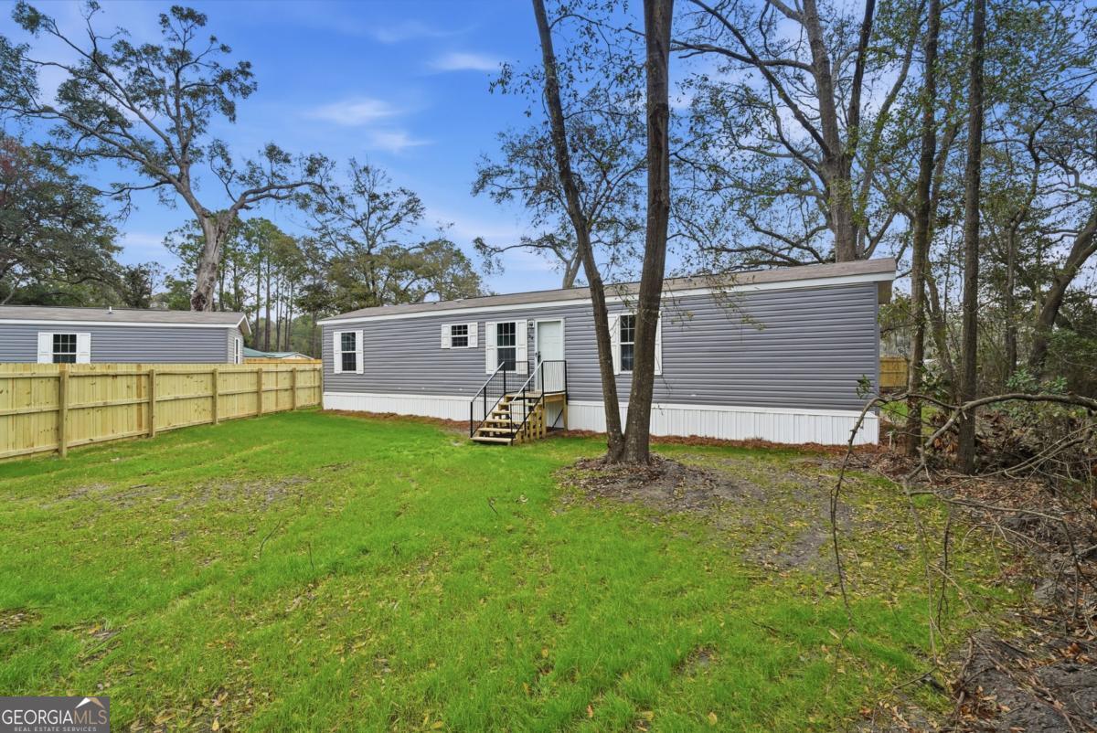 94 Thrasher Lane E Property Photo 2