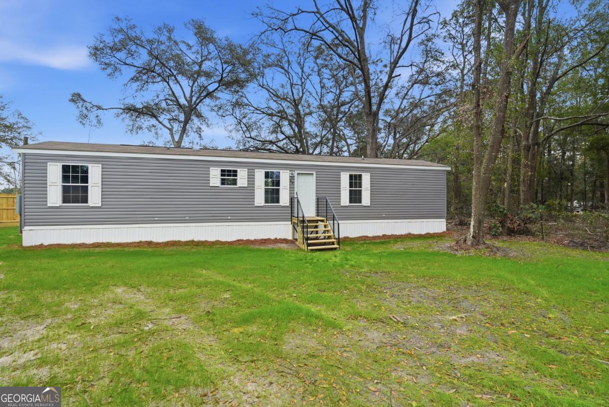 94 Thrasher Lane E Property Photo 3