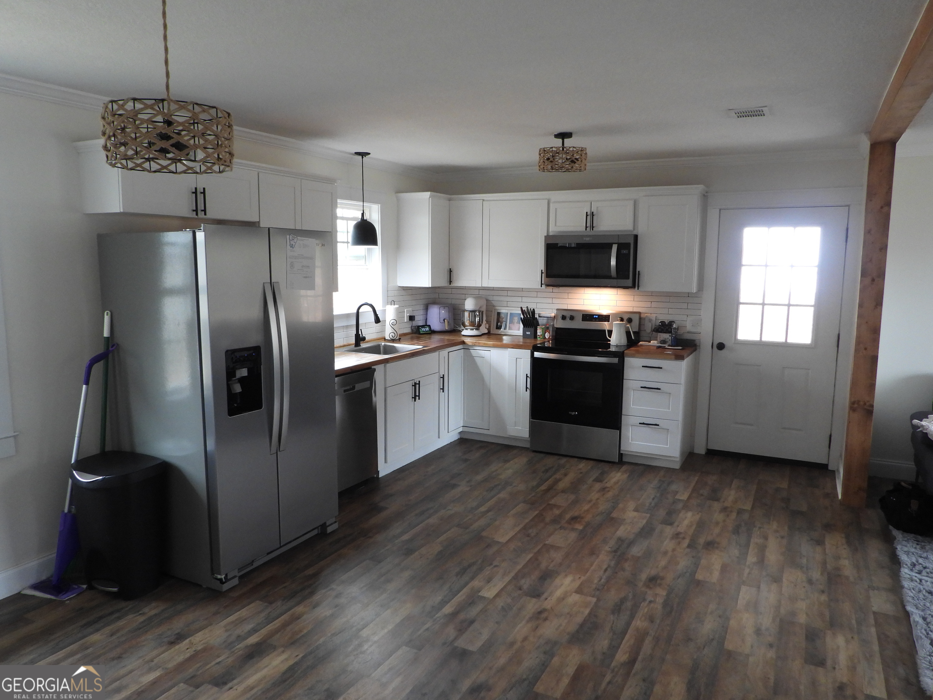 121 Beaver Drive Property Photo 5